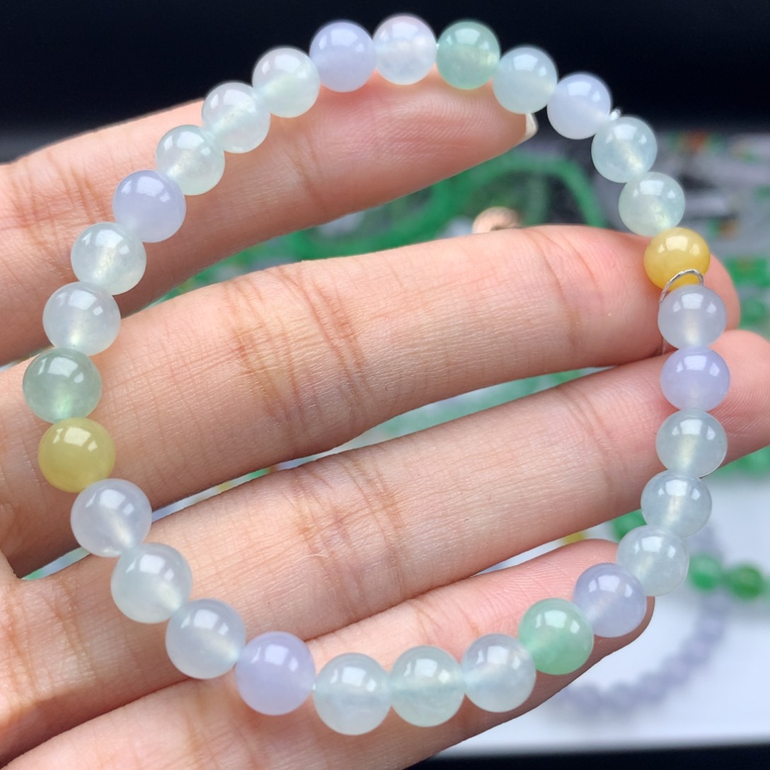 翡翠手链未镶嵌卡