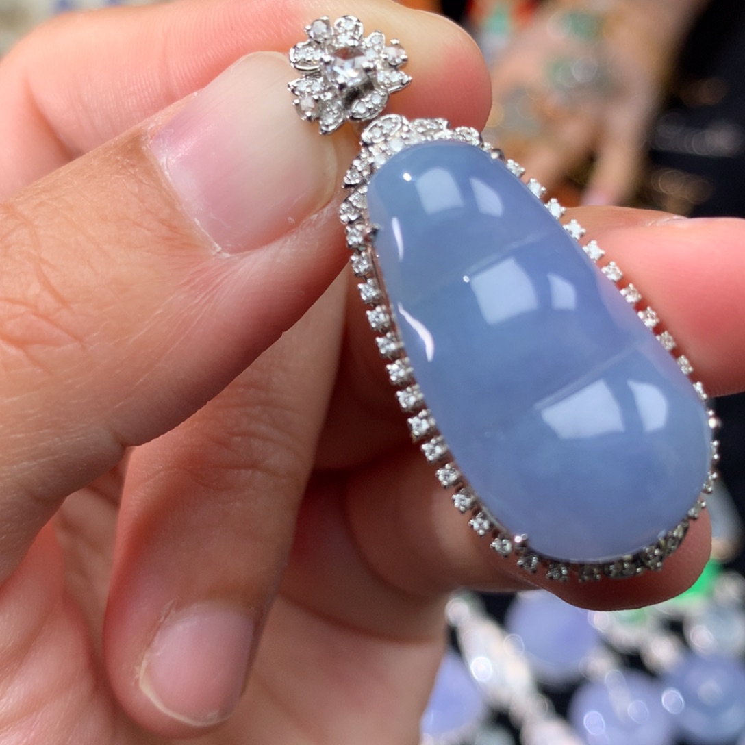 吊坠(不含链)18K金镶嵌翡翠