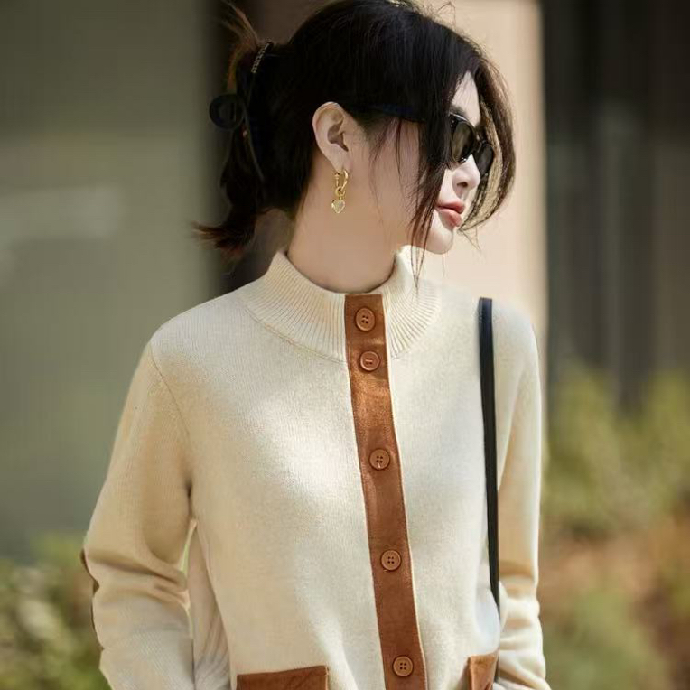 女士超细羊毛立领拼接开衫