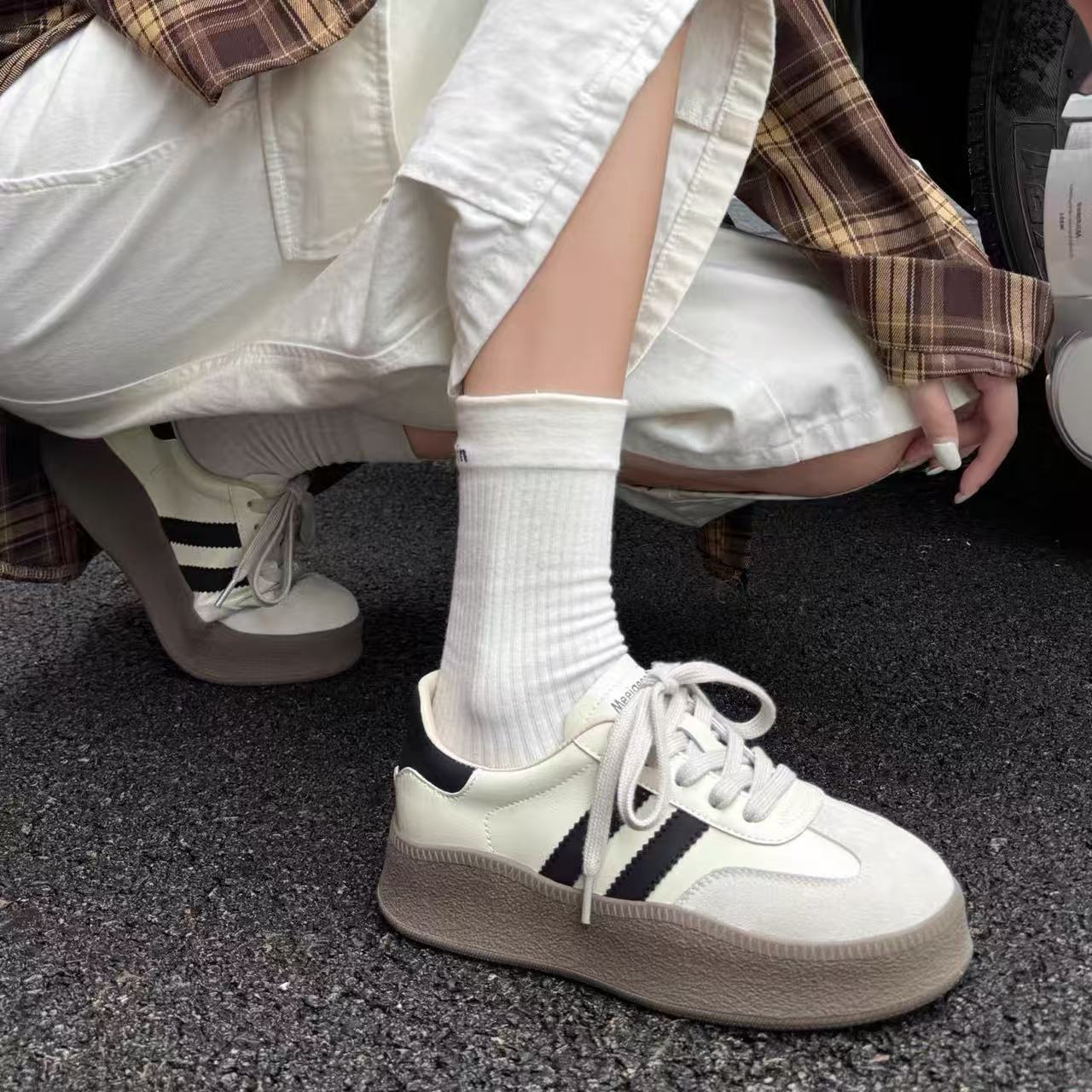 C9563 米黑  时尚圆头2025新款系带厚底板鞋女休闲鞋