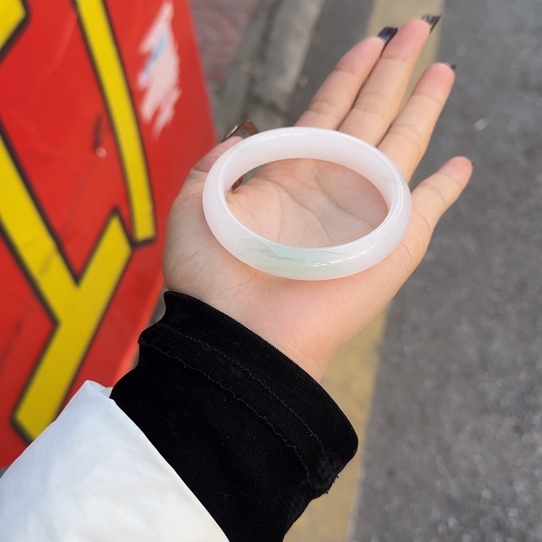 石英质玉未镶嵌手镯