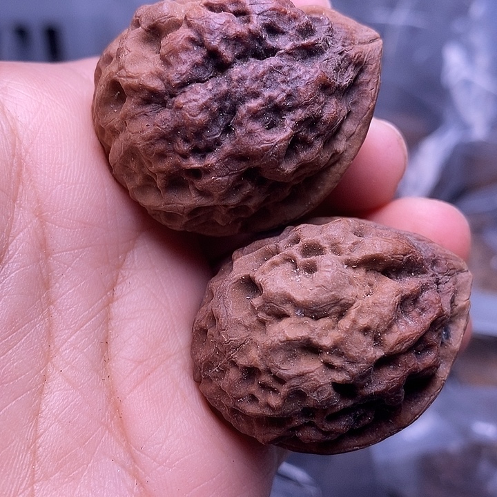 文玩核桃吊坠    28