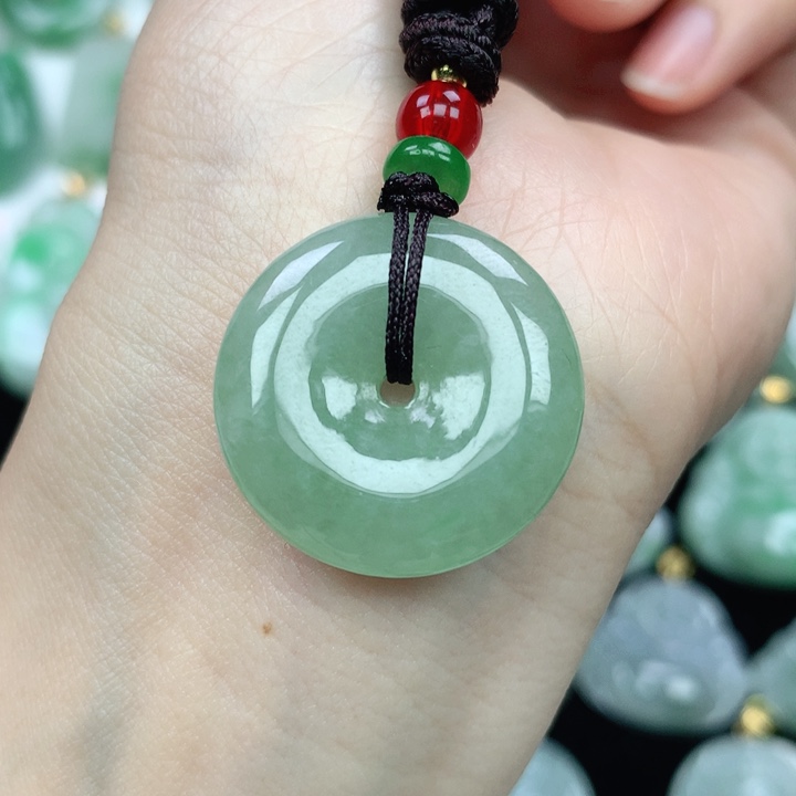 翡翠颈饰未镶嵌天然翡翠a货