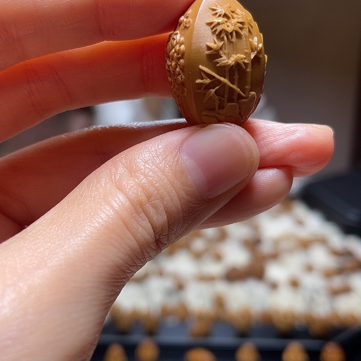橄榄核吊坠梅兰竹菊