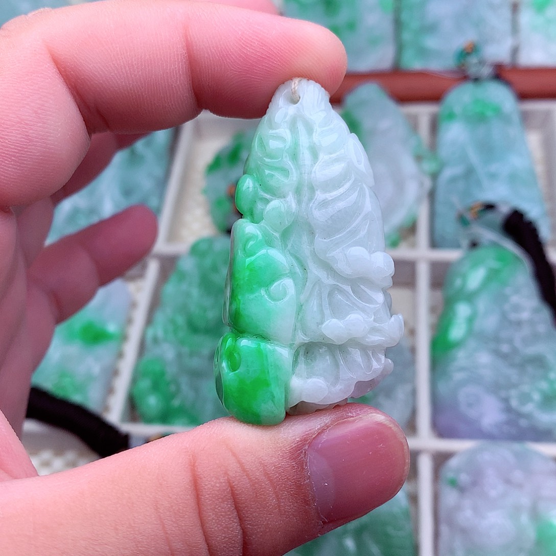 翡翠未镶嵌吊坠(不含链)