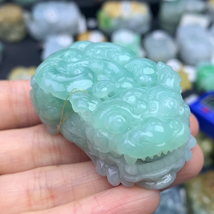 翡翠颈饰未镶嵌天然缅甸A货翡翠貔貅吊坠