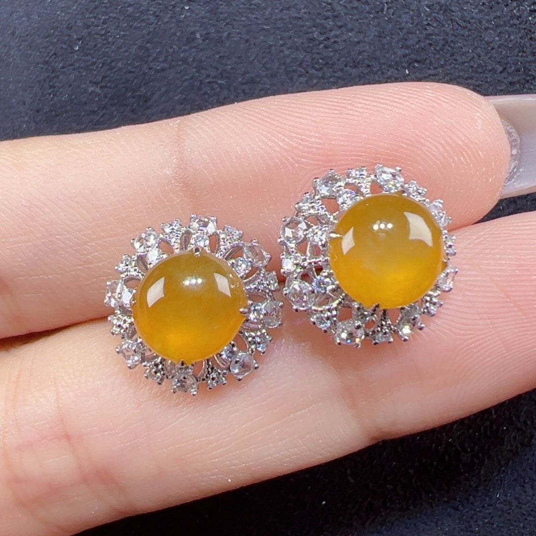 翡翠18K金镶嵌耳饰蛋面