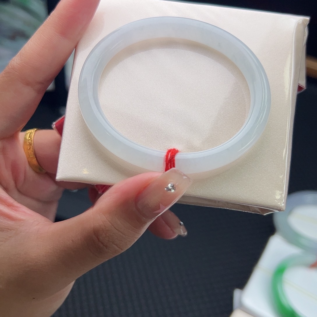 翡翠手镯未镶嵌贵妃圆条53