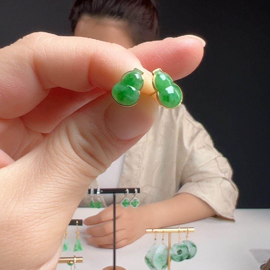 翡翠18K金镶嵌耳饰天然翡翠