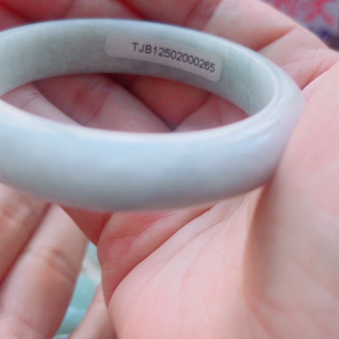 翡翠未镶嵌手镯手镯