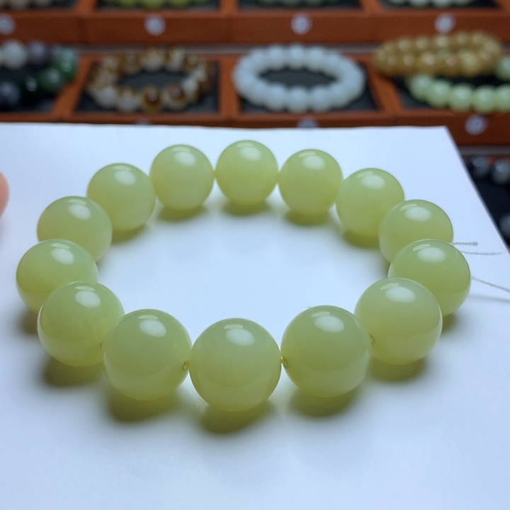 和田玉手串未镶嵌