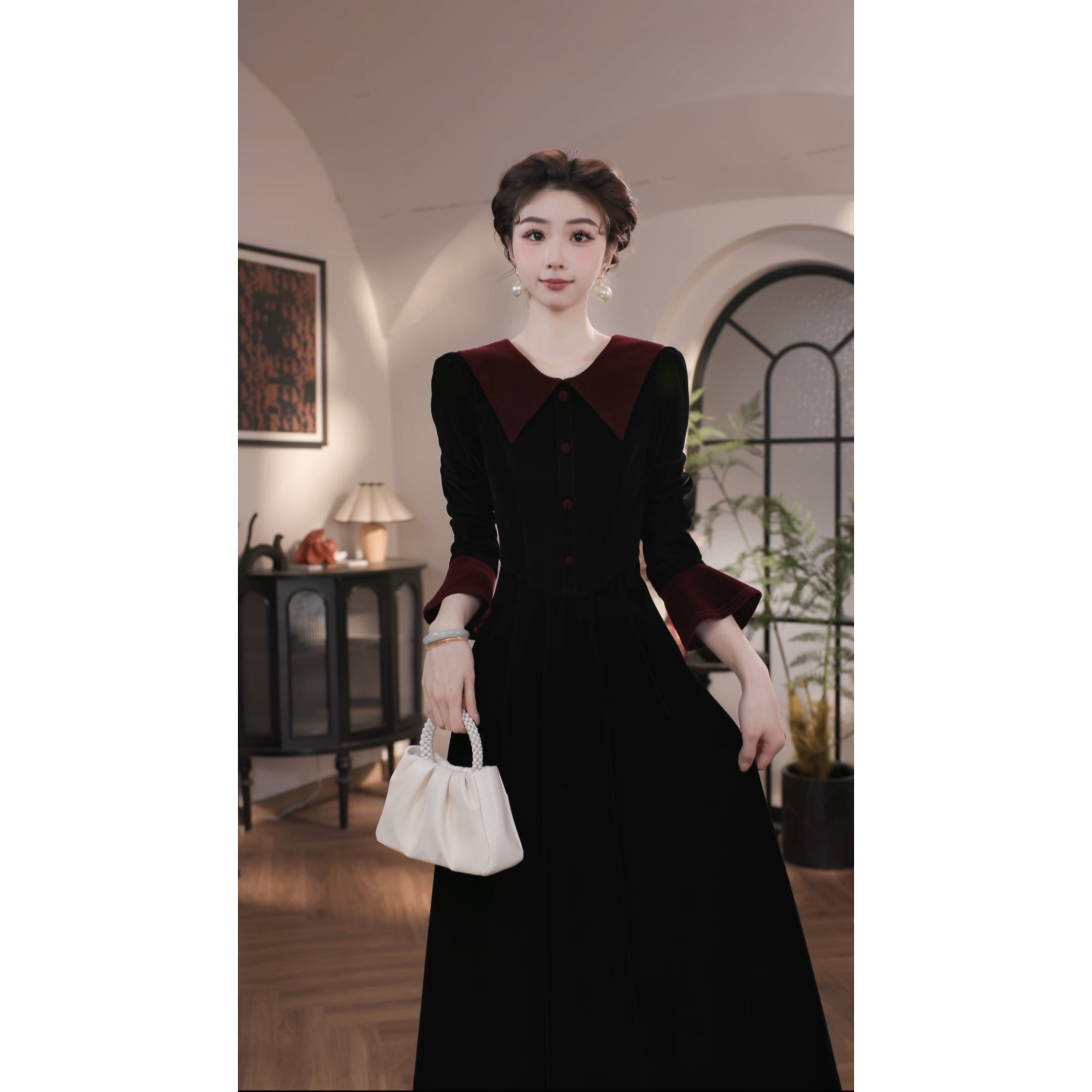 薇宝儿婷婷【丝绒奶芙】高腰红领拼接设计丝绒显瘦连衣裙-BV611Q