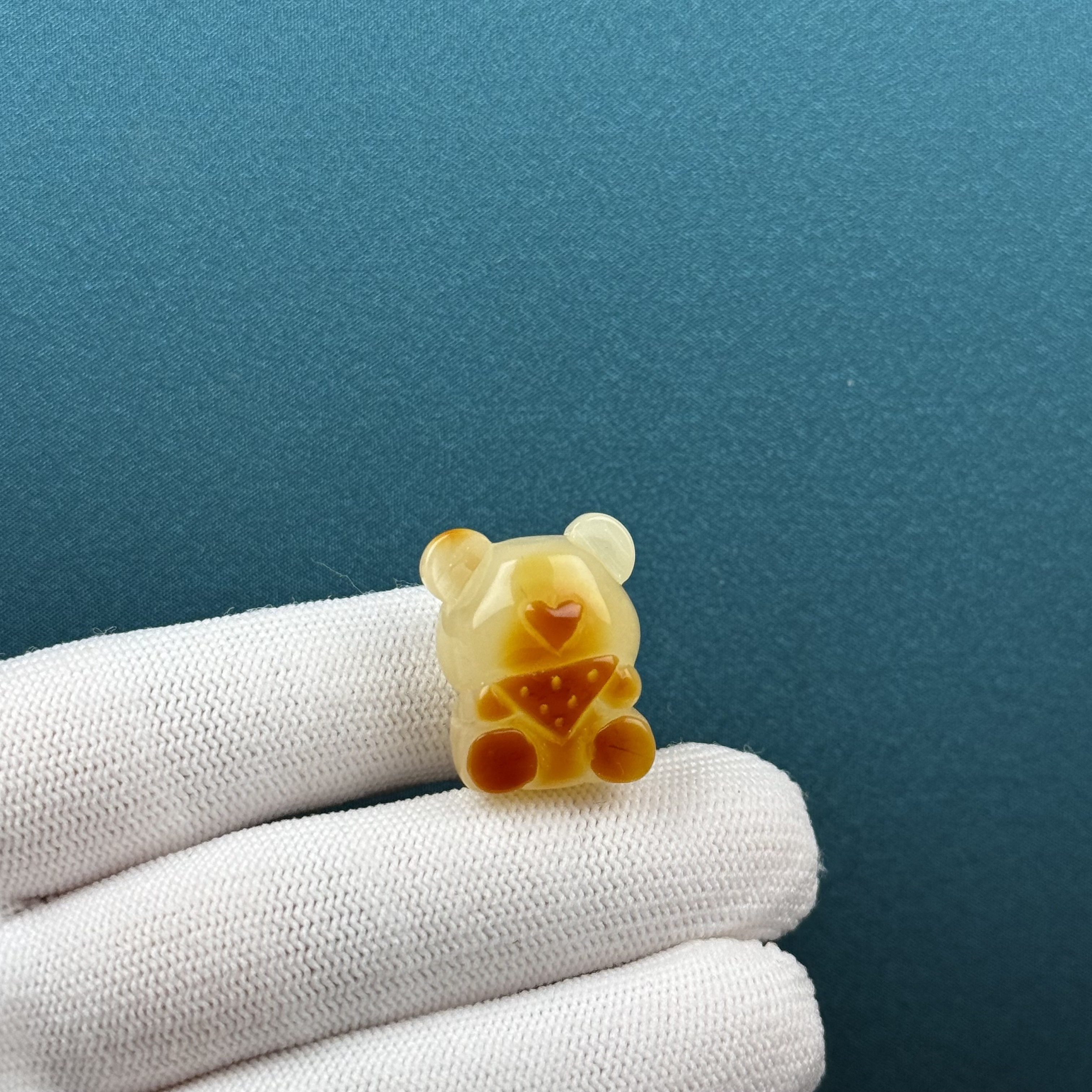 D7426天然原矿蜜蜡 瑕疵特价小熊 18*22*15mm支持复检假一罚十