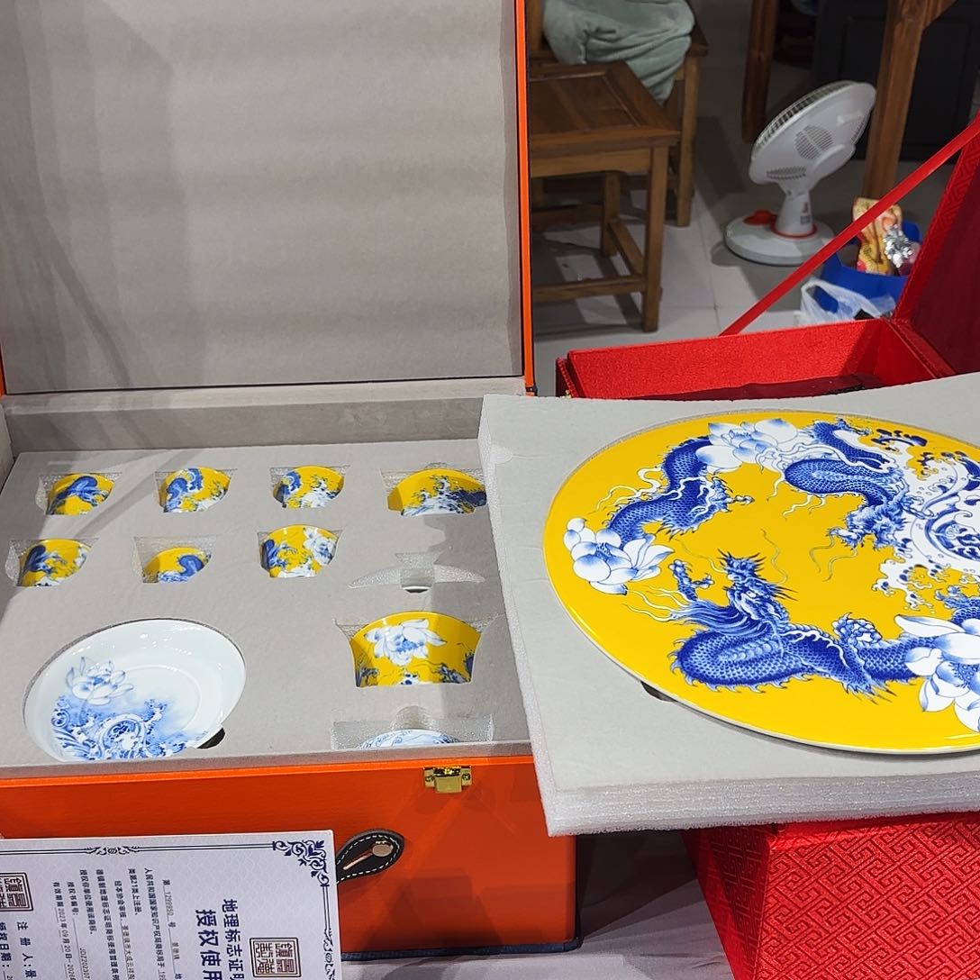 瓷片景德镇美术出版社的