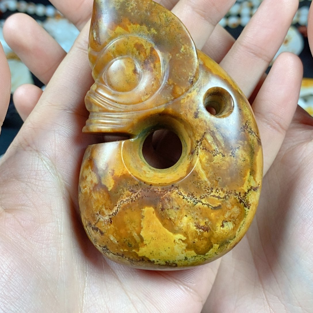 和田玉把件未镶嵌冰*