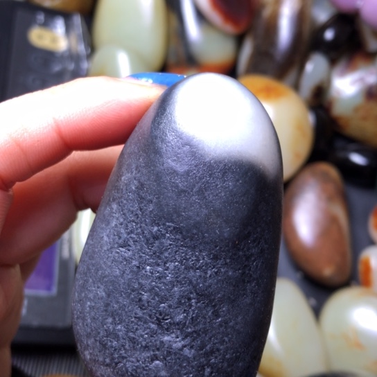 和田玉（翠青玉）未镶嵌珠宝奇石