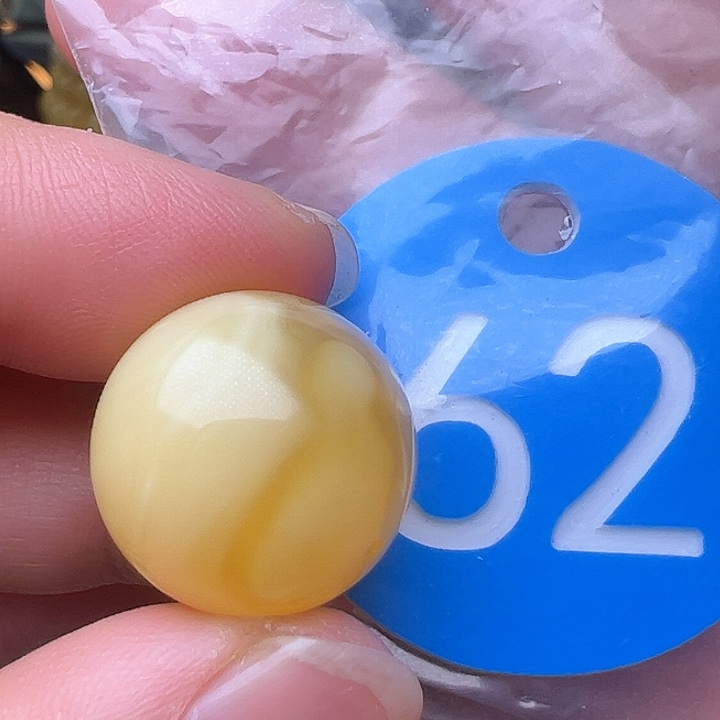 蜜蜡裸石未镶嵌17.6m m