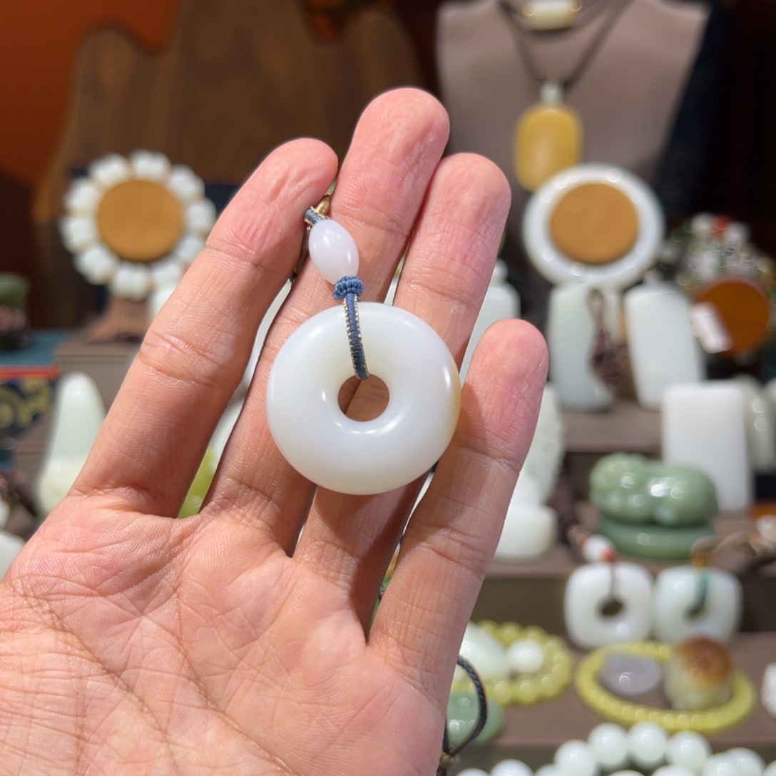 和田玉未镶嵌挂件农*工