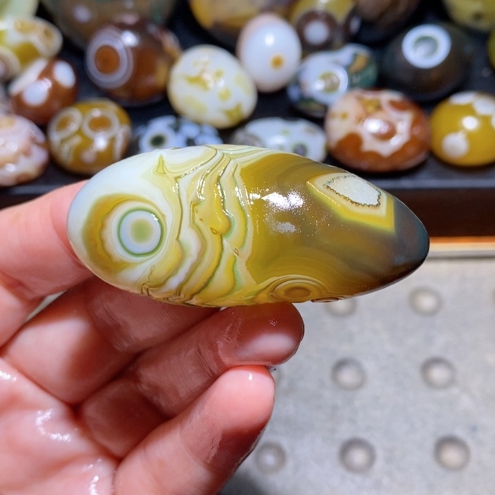 未镶嵌玛瑙/玉髓珠宝半成品95