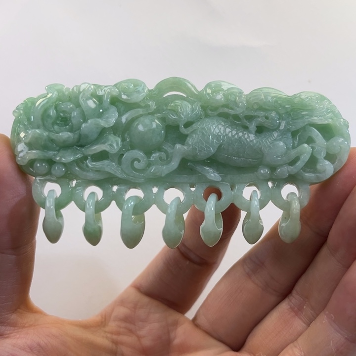 翡翠吊坠(赠链)未镶嵌代编织