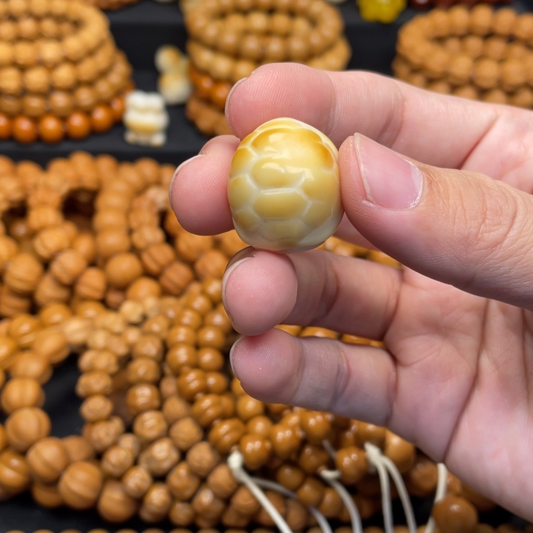 泰***房猴头核桃吊坠猴头核桃全品单颗