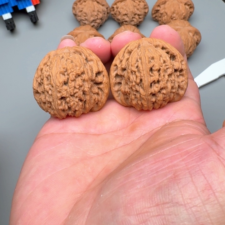 文玩核桃把件南疆石41微瑕