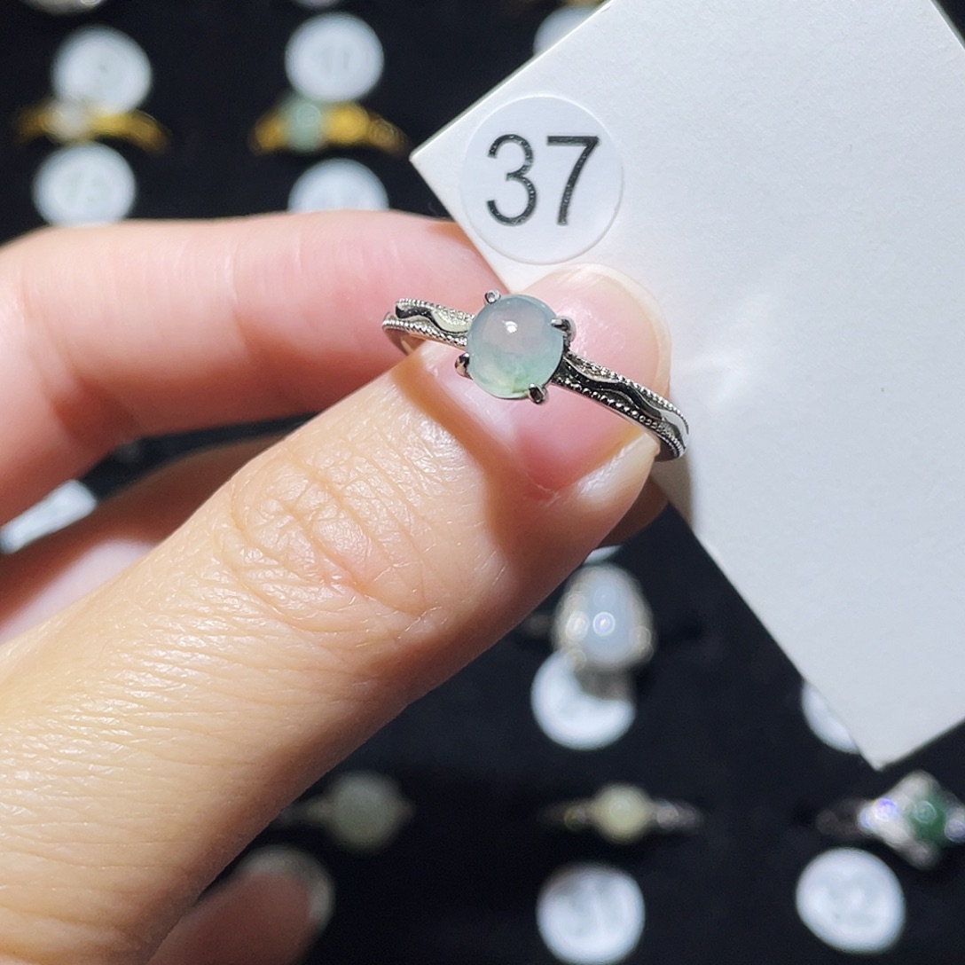 翡翠未镶嵌戒指戒指