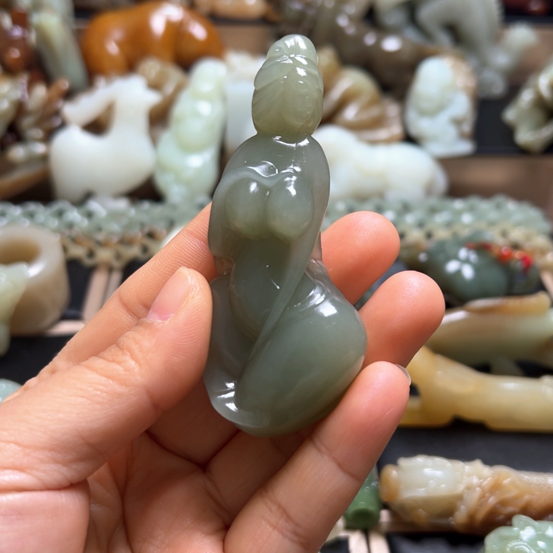 和田玉（糖玉）颈饰未镶嵌晓*