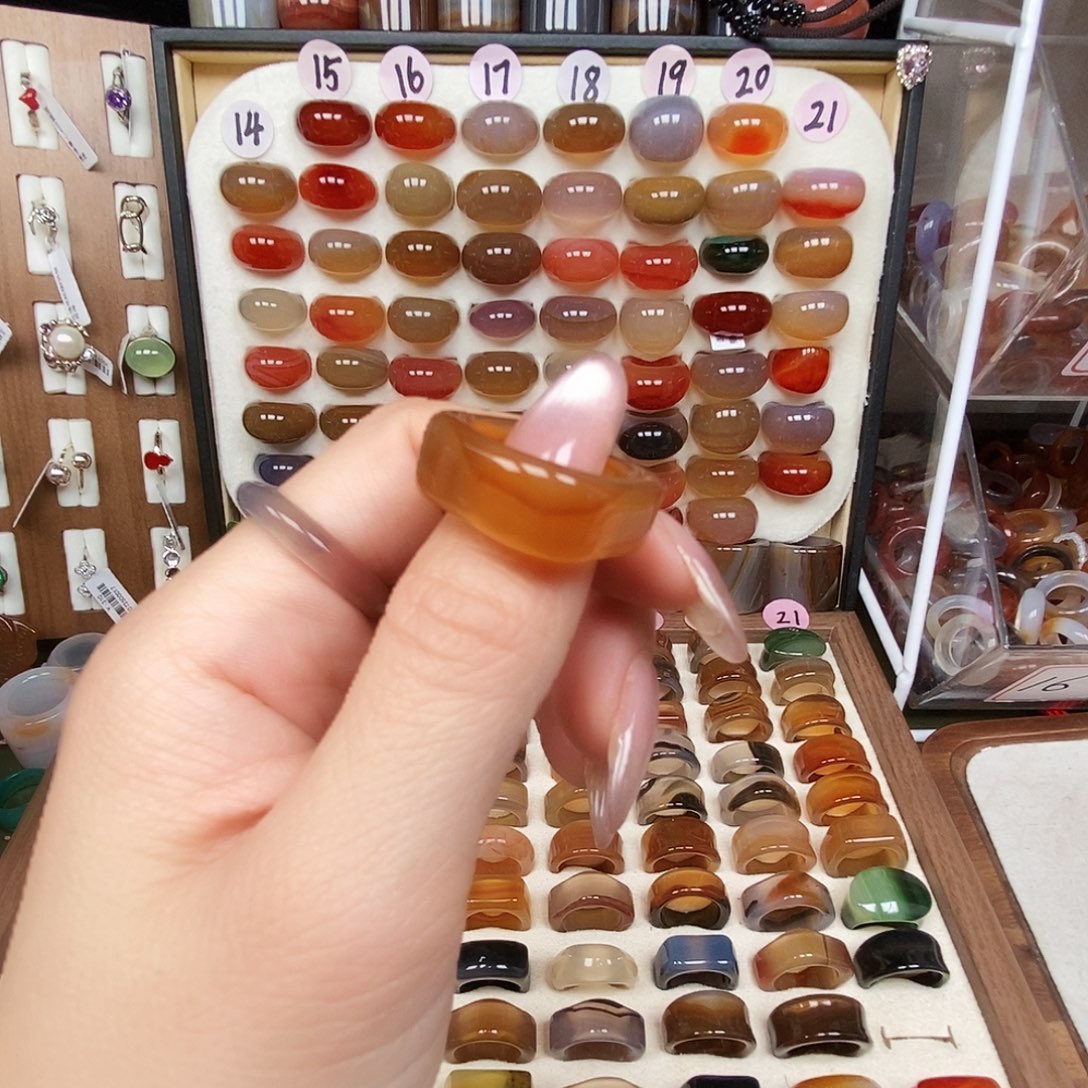 美***主玛瑙/玉髓未镶嵌戒指