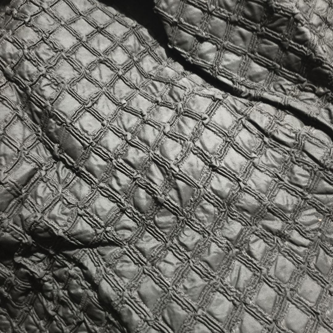 咖啡色褶皱款方块12元2.2米