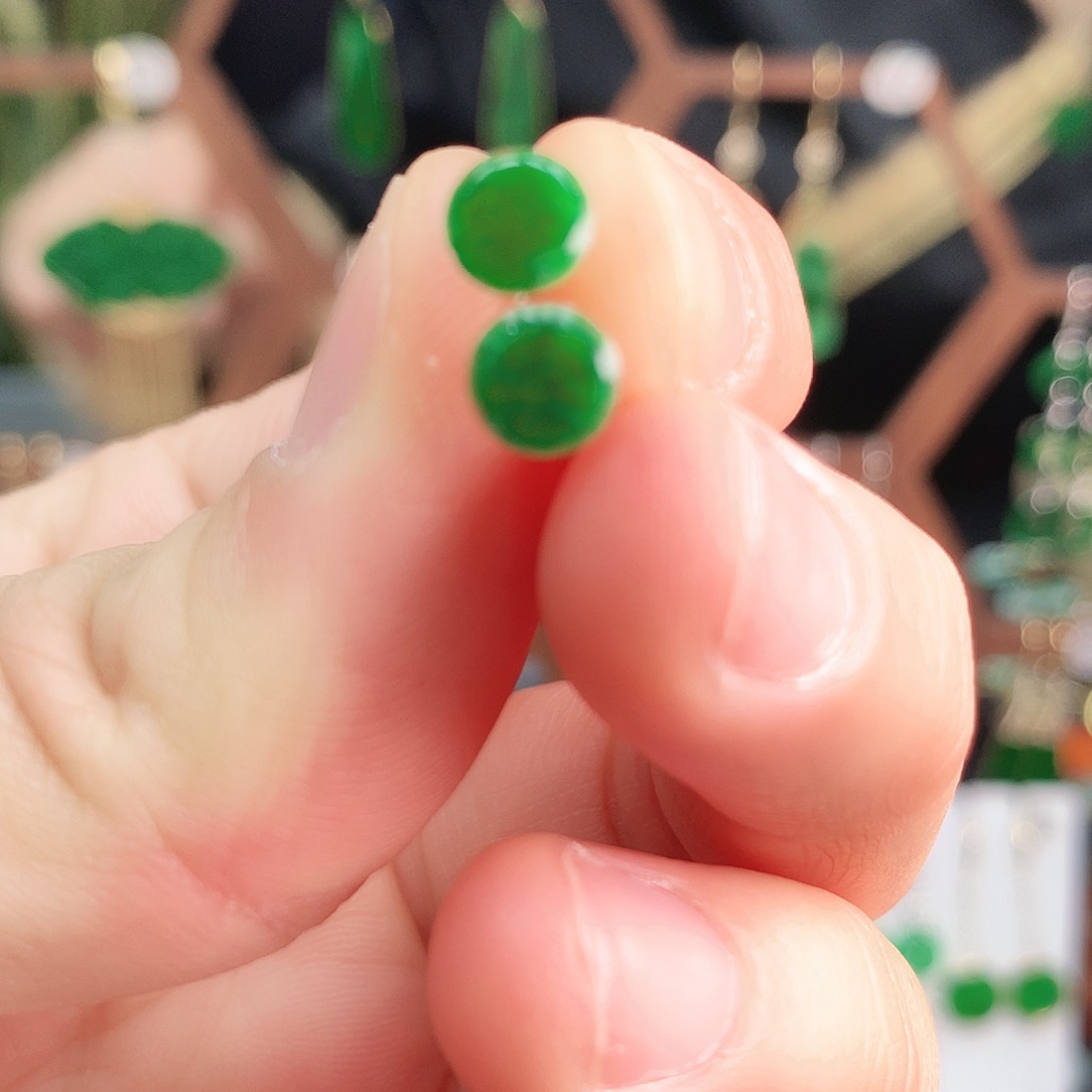 翡翠耳饰18K金镶嵌耳饰