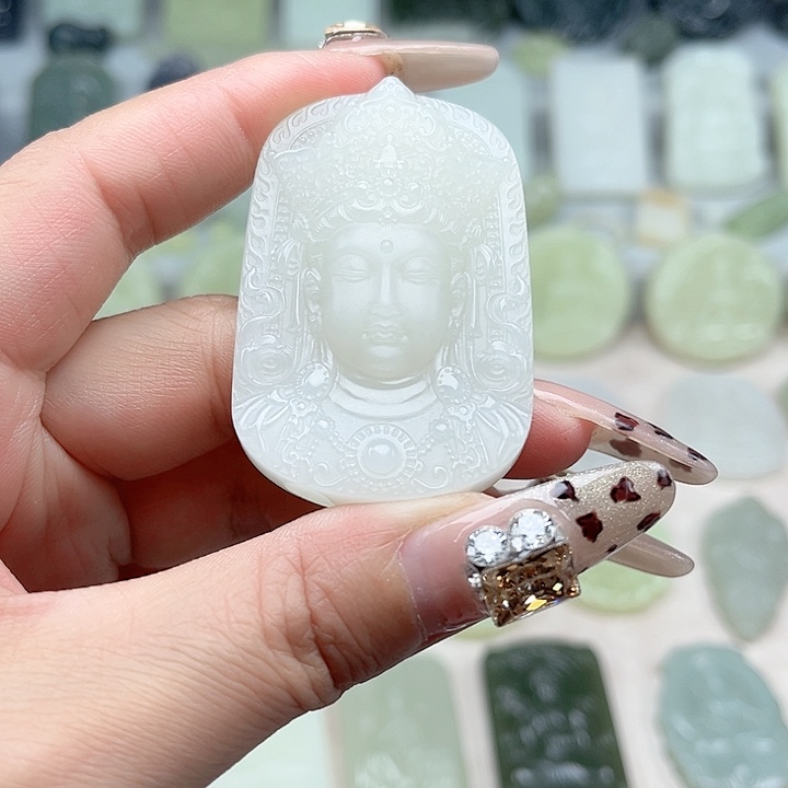 和田玉未镶嵌颈饰