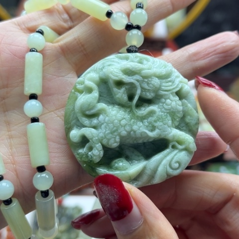 岫玉未镶嵌挂件挂件