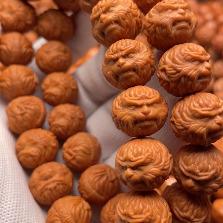 猴头核桃吊坠中****道斗战胜佛