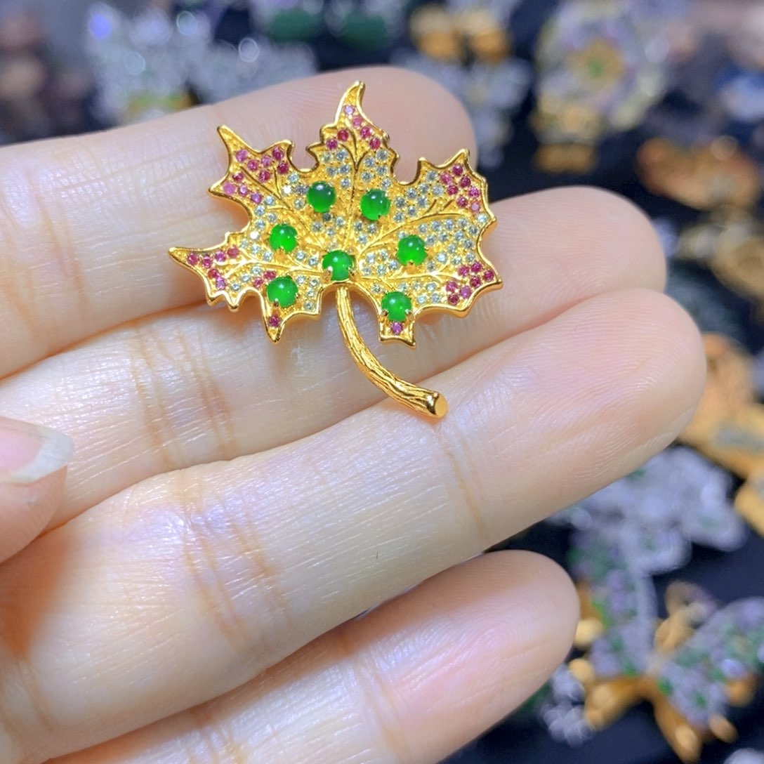 翡翠耳钉银S925镶嵌天然翡翠