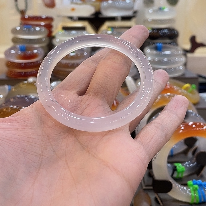 玛瑙/玉髓未镶嵌手镯