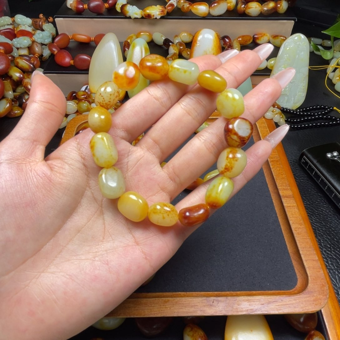 颈饰未镶嵌和田玉快**夫