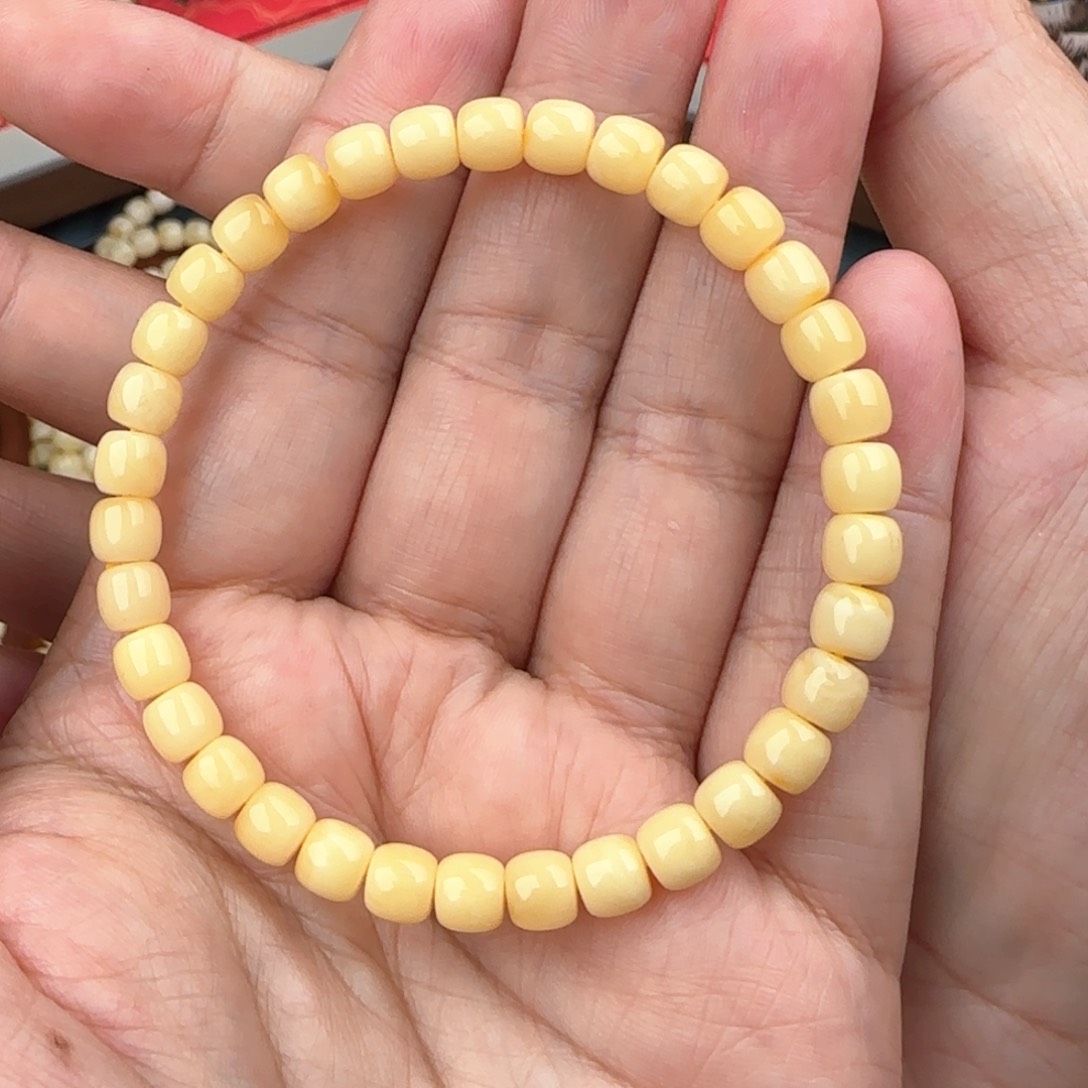 琥珀手链未镶嵌6咪