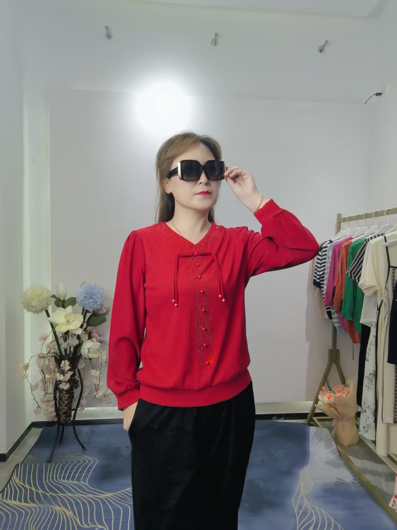 时尚常规款显瘦V领宽松型连衣裙中老年女装