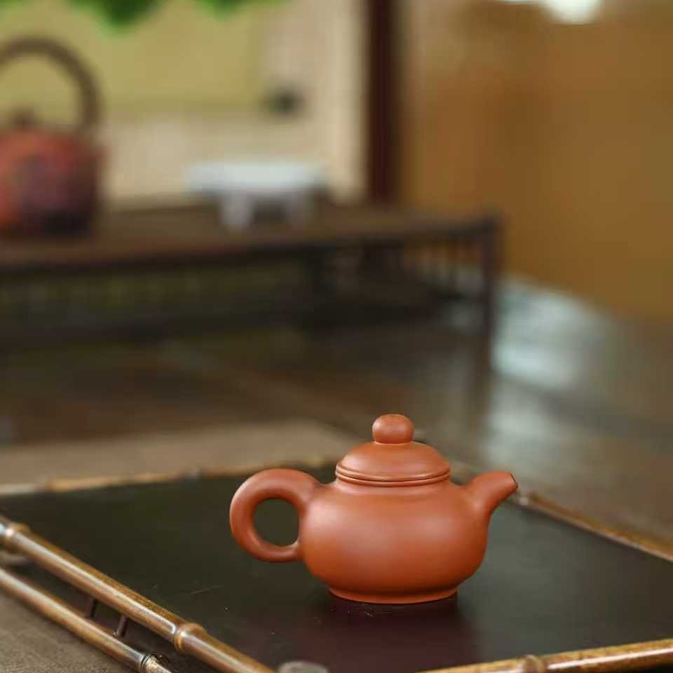 清泉壶，容量150cc，原矿40目小煤窑红泥手工制作。