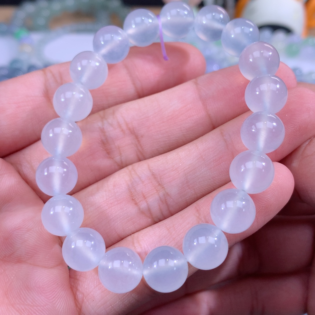 翡翠手链未镶嵌翡翠