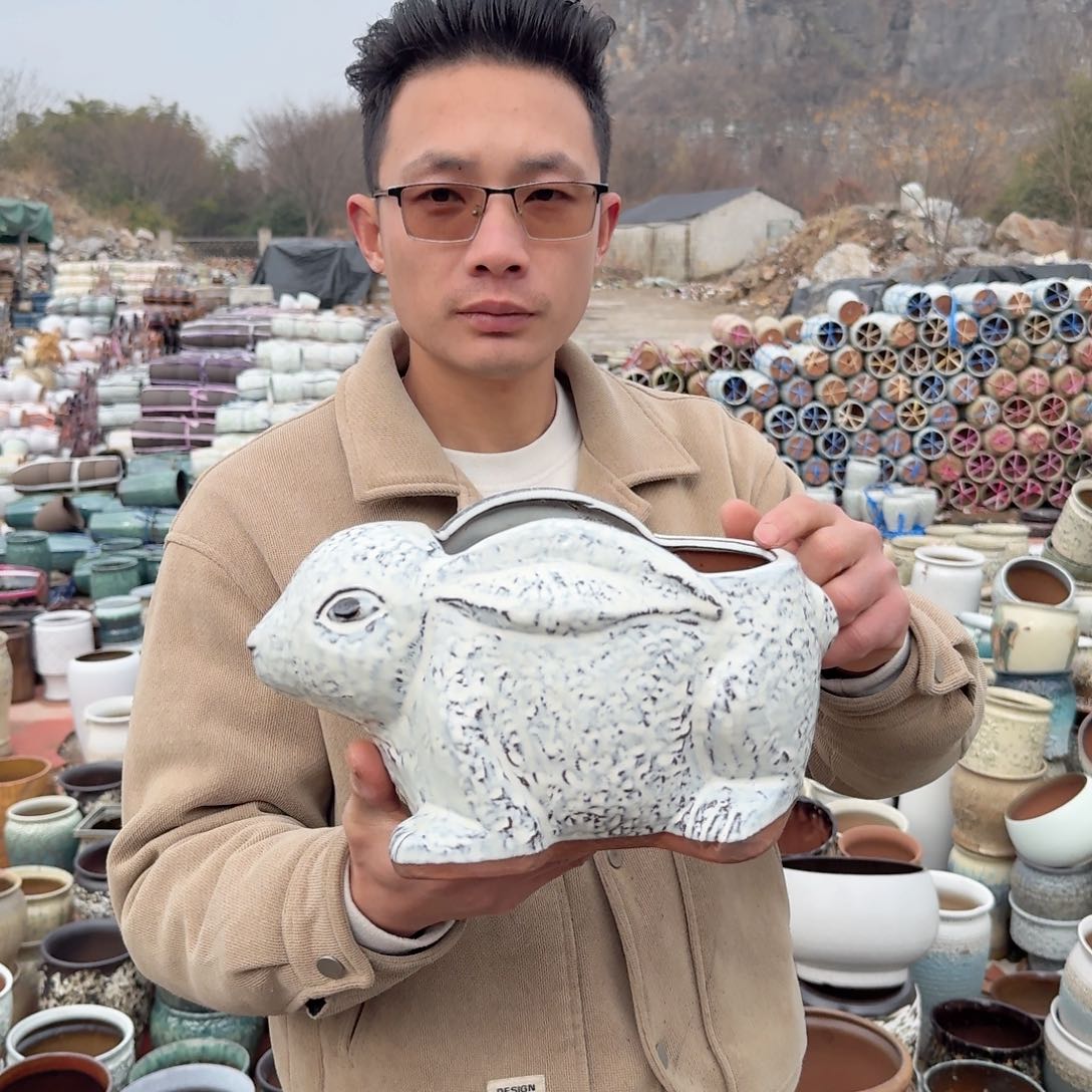 紫砂花盆兔子白色一个一个