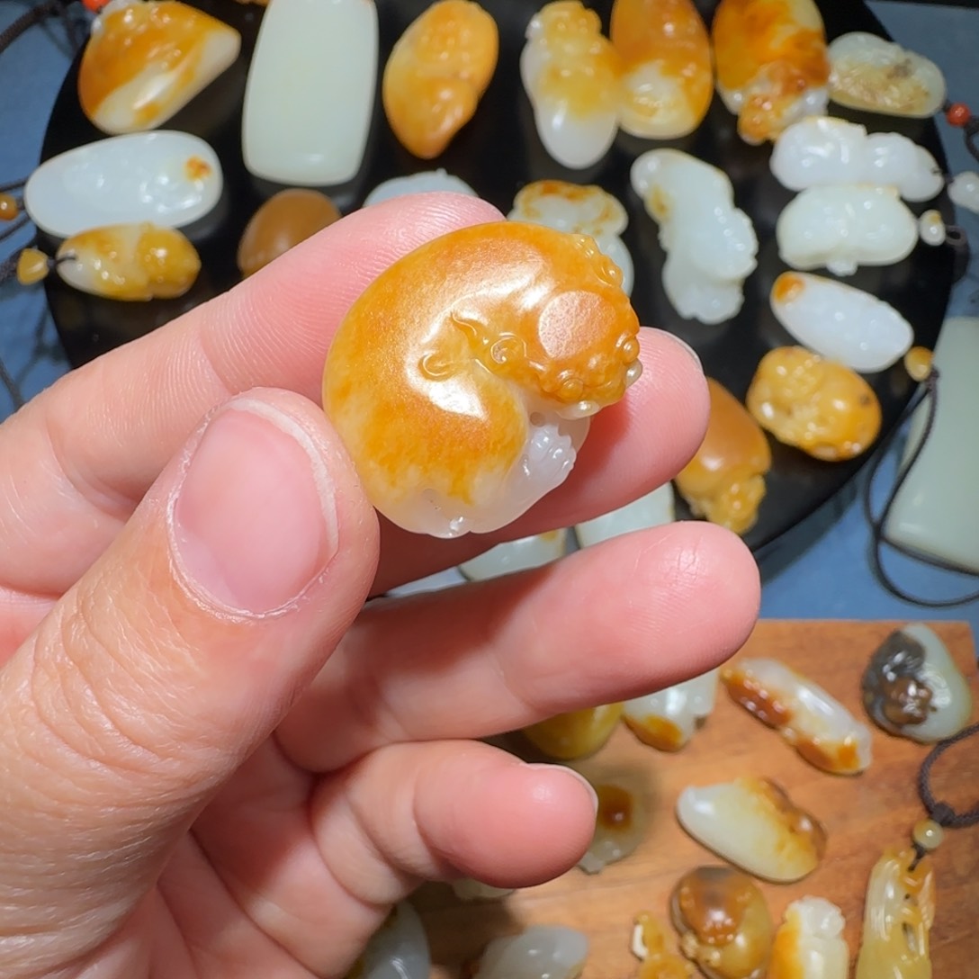 和田玉吊坠(不含链)未镶嵌相*