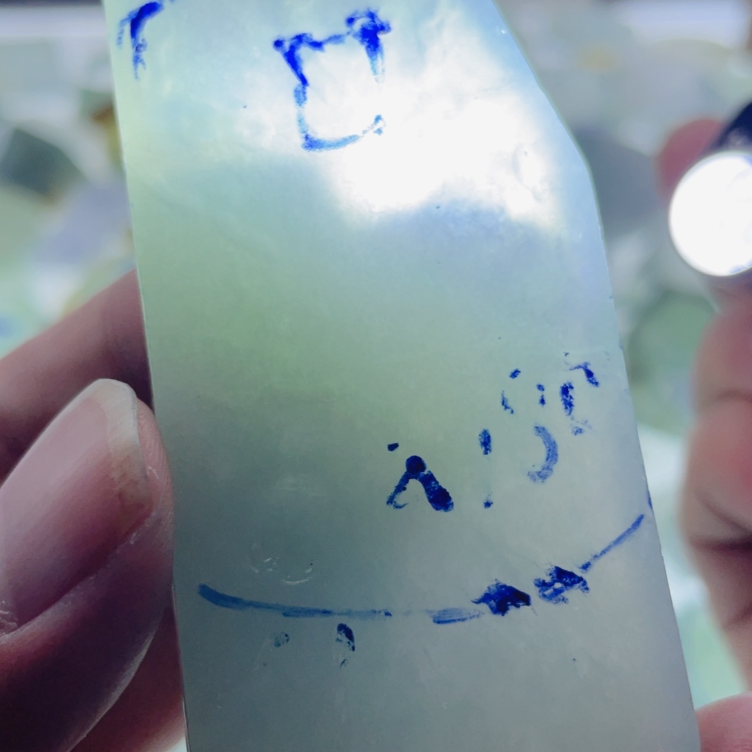 定制翡翠未镶嵌天然翡翠雕刻定制