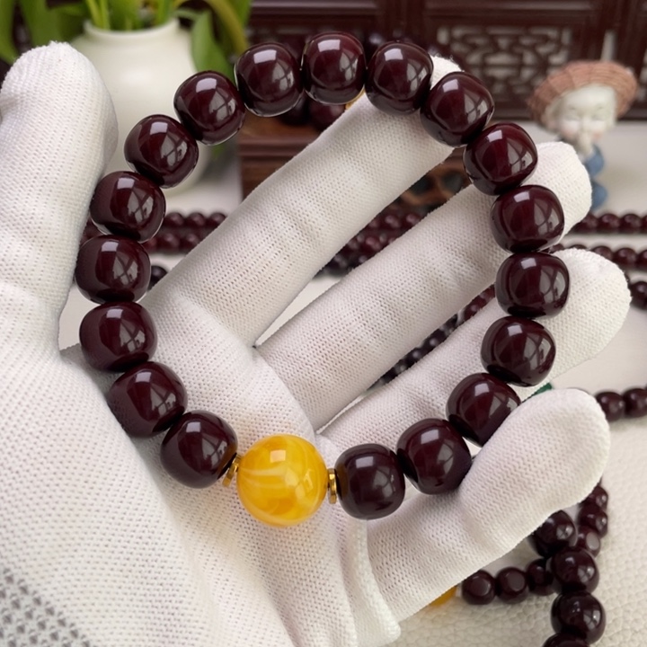 阳***孩吊坠猴头核桃猴头