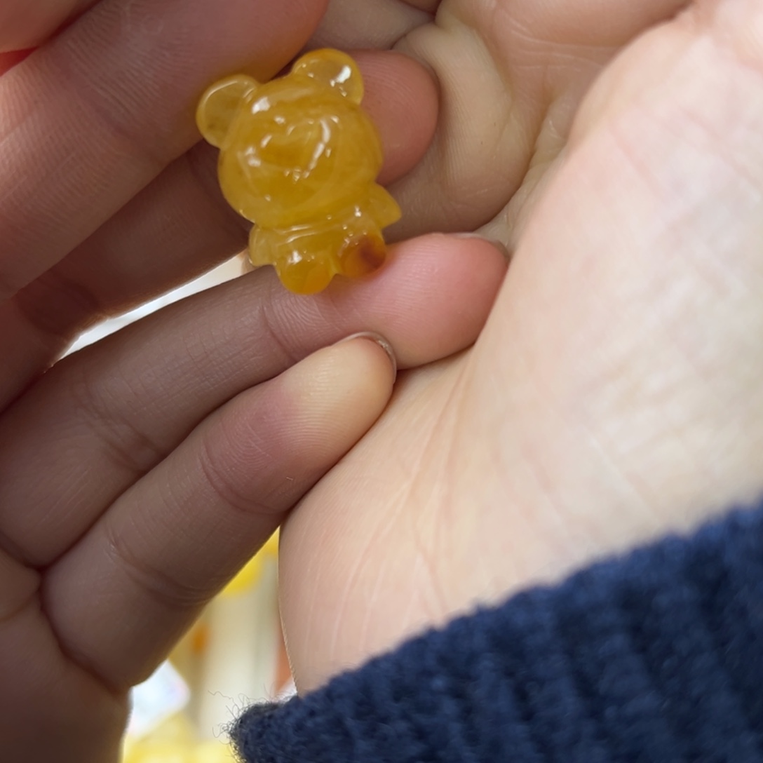 琥珀珠宝奇石未镶嵌