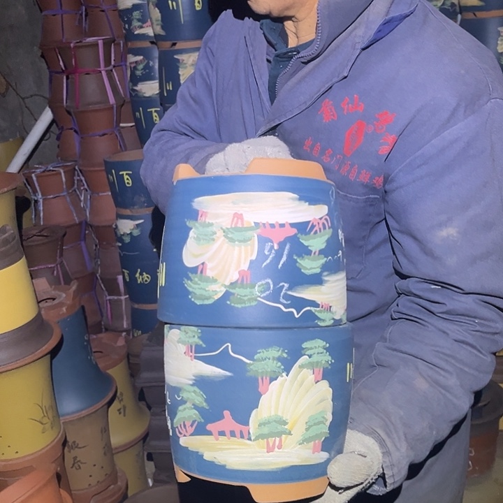 紫砂花盆紫砂花盆也在