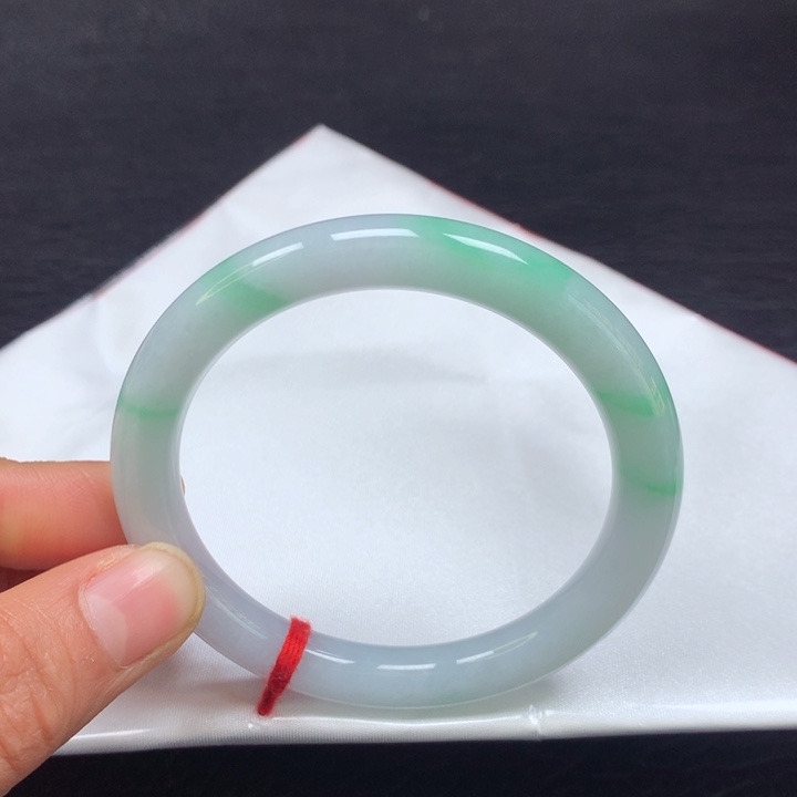 翡翠手镯（圆镯）未镶嵌54➕