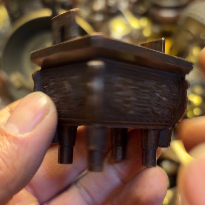 铜器摆件    点击下单