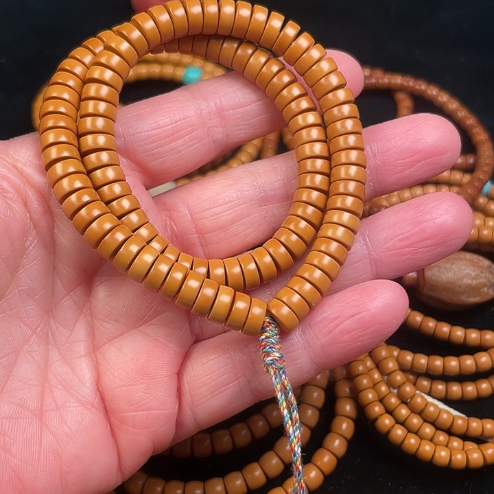 ****·文玩核桃手串手持